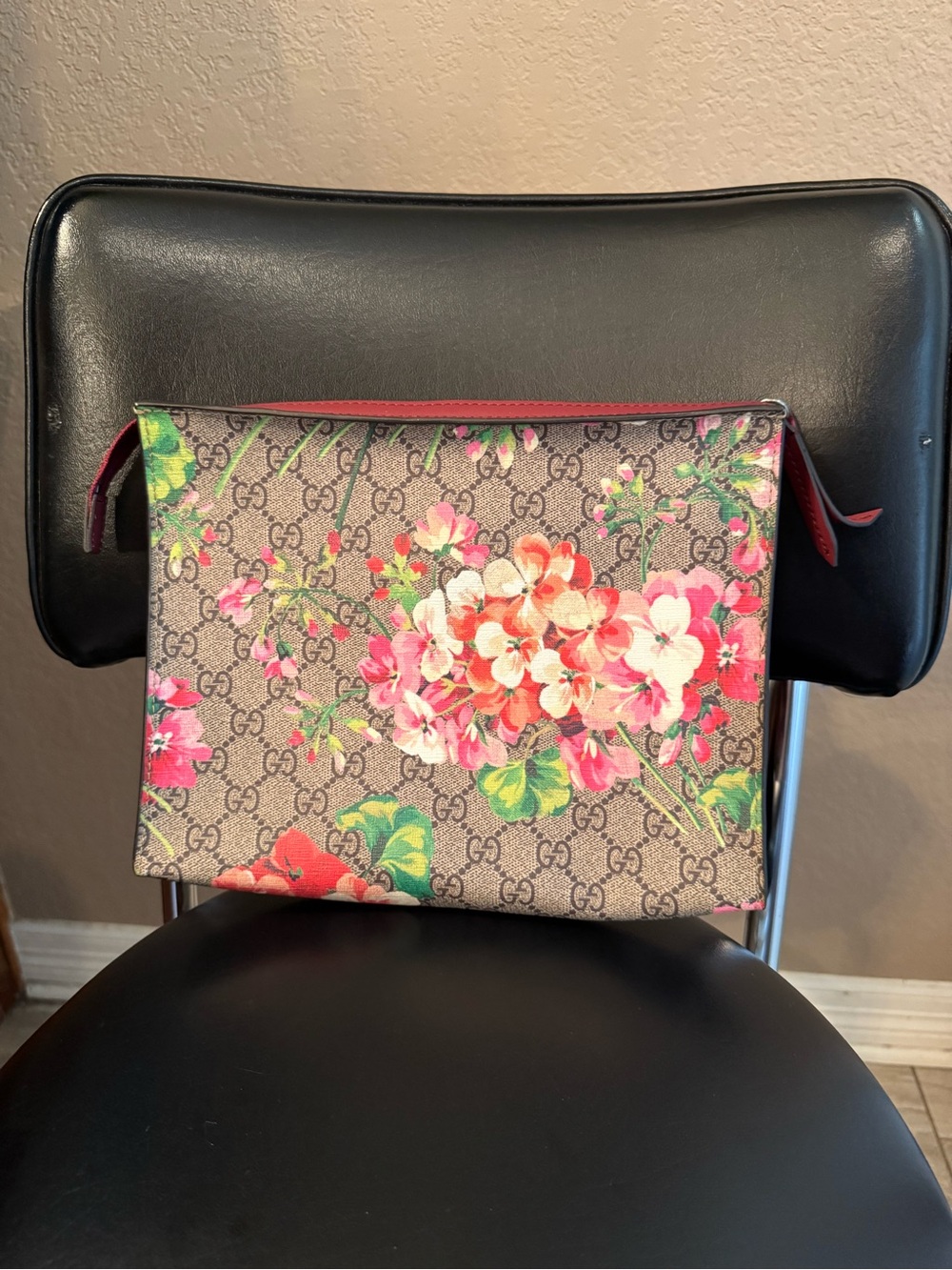 Gucci pouch